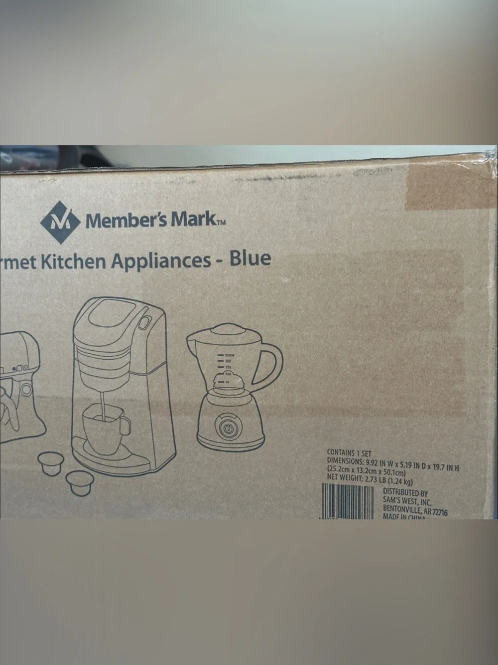 Members Mark toy kitchen